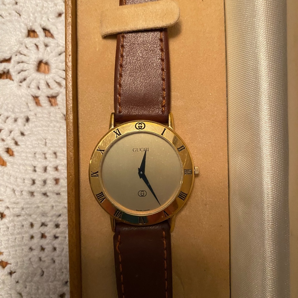 Mens original gucci gold watch